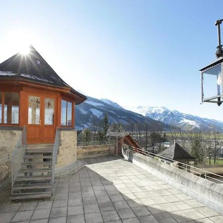 アパートホテル Schlossresidenz Fischhorn フッシュ・アン・デア・グロースグロックナーシュトラーセ