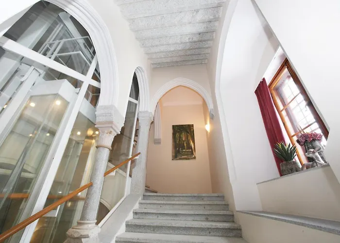 Schlossresidenz Fischhorn 4* 푸슈안데르글로크네르스트라세
