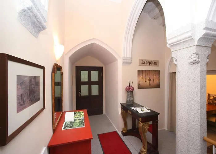 Schlossresidenz Fischhorn 아파트호텔 4*